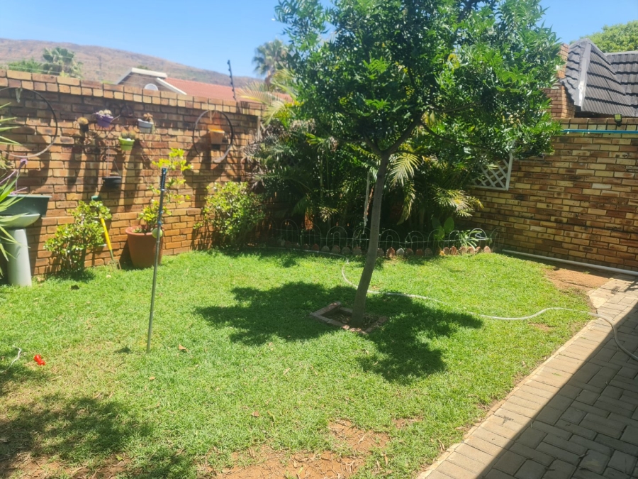 3 Bedroom Property for Sale in Geelhoutpark North West